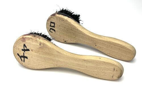 靴クリーム塗布用ブラシってどう使う?