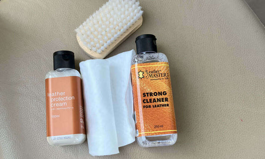 汚れたソファを自宅でクリーニング