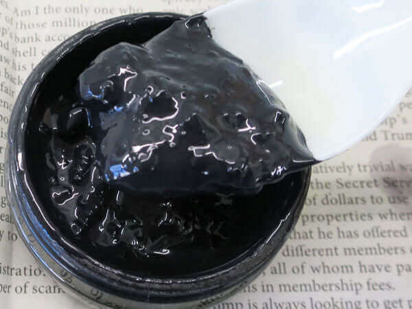 乾燥した靴クリームは戻せるかどうか実験しました