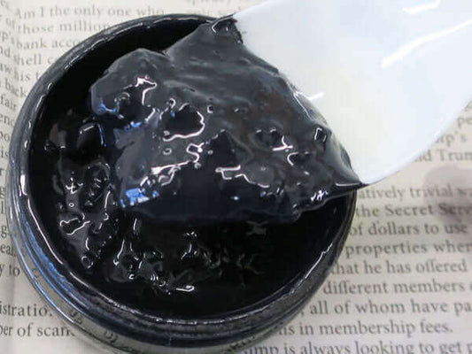 乾燥した靴クリームは戻せるかどうか実験しました