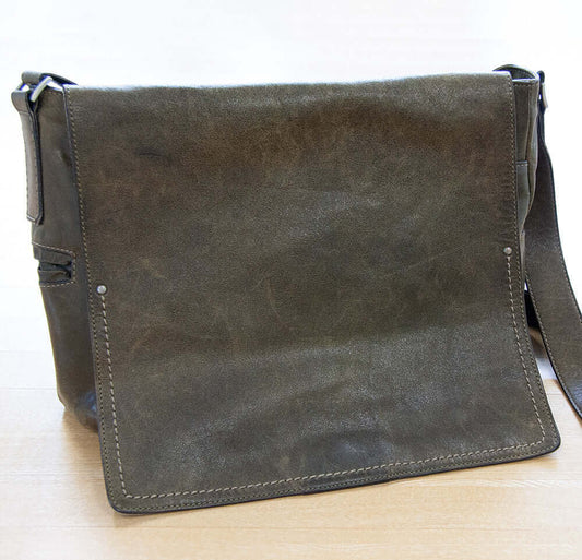 【土屋鞄 】塗るだけで乾燥・色あせをカバー!優秀ジェルクリーム