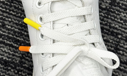 スタンスミスが大変身！靴紐の先を変えるだけで驚きの効果が！