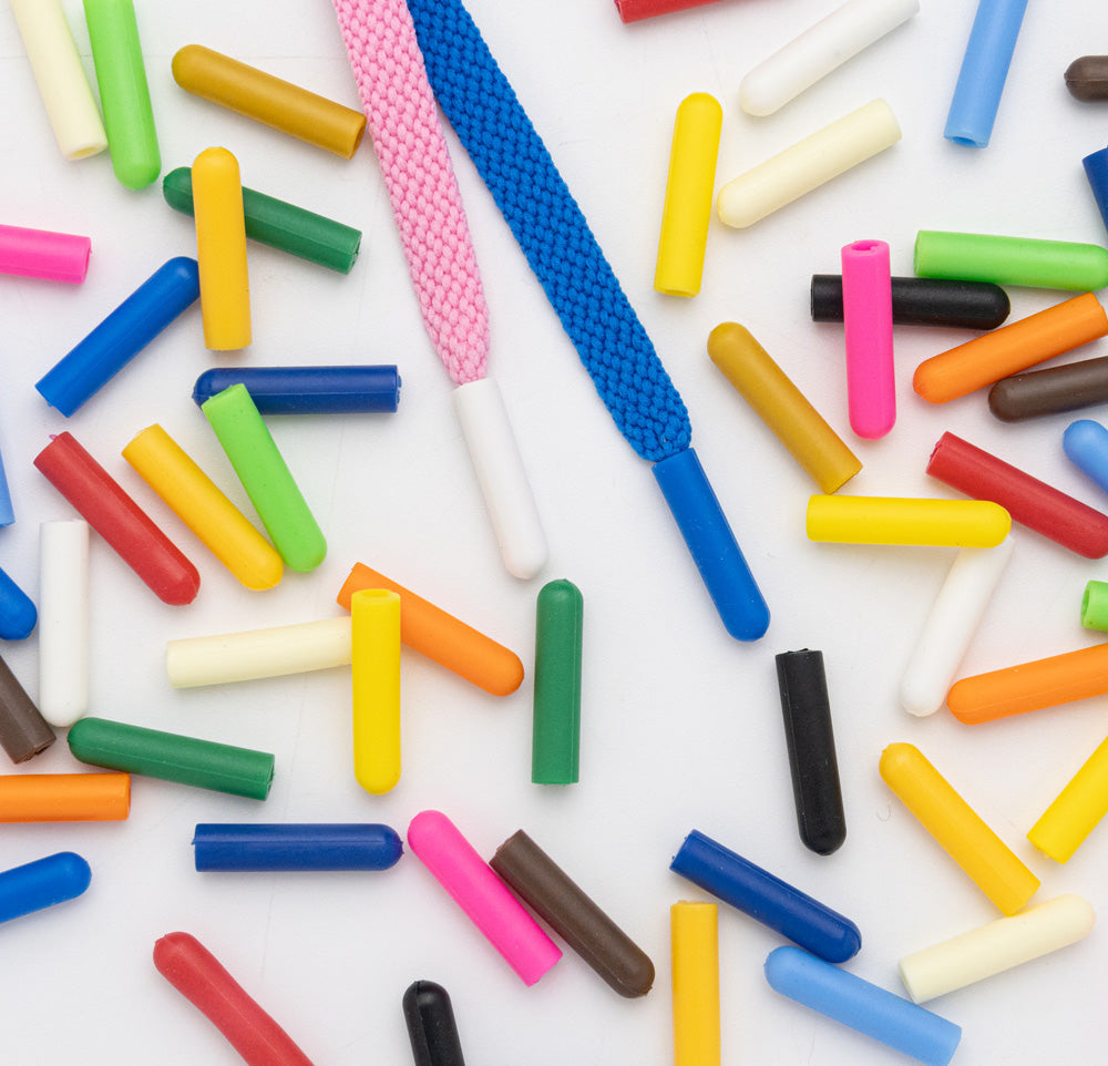 さりげなくスニーカーカスタムができる！ありそうでなかった「おしゃれアイテム」